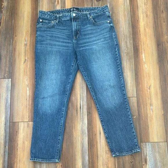 GAP Universal Slim Boyfriend Jeans – Size 14/32R - Picture 3 of 5